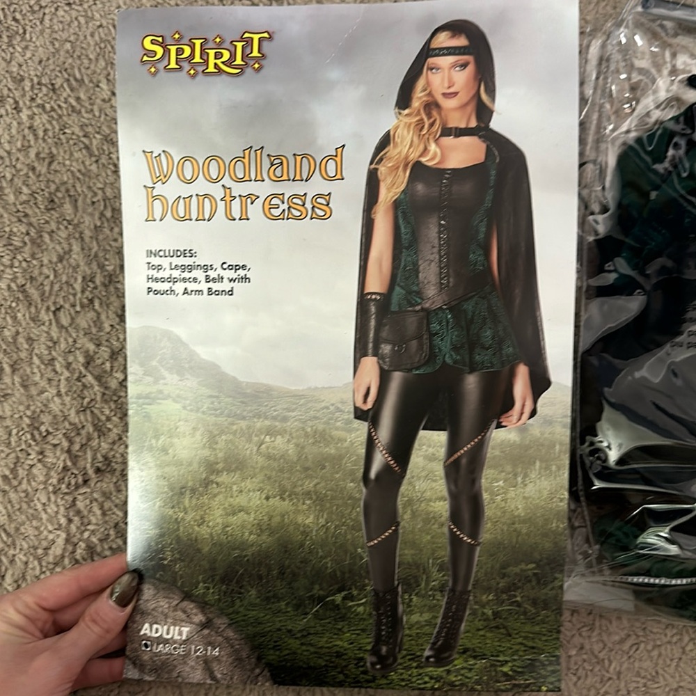 Spirit Halloween Costume, Woodland Huntress, Large